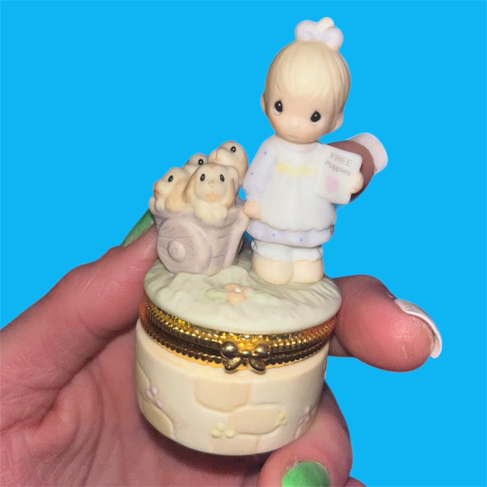 Precious Moments Cream and Gold Pet Trinket Box